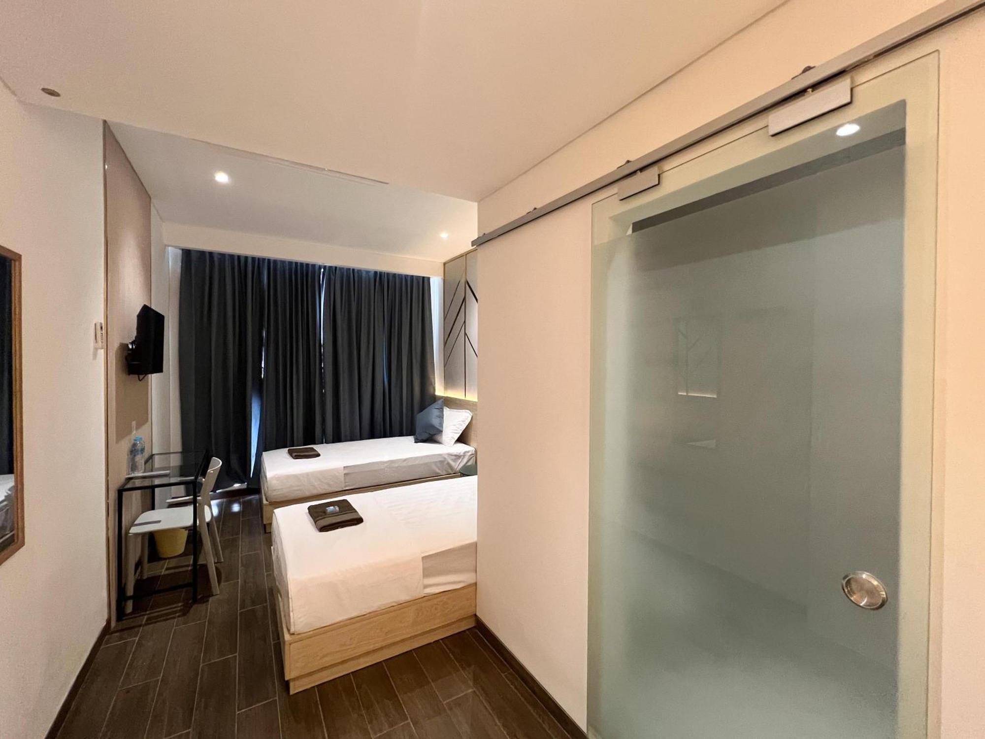 Box Hotel